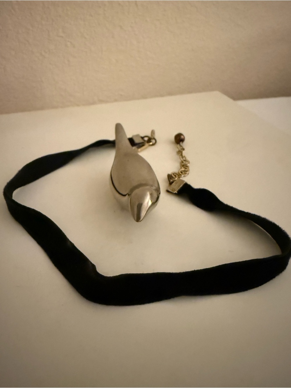 Black velvet chocker